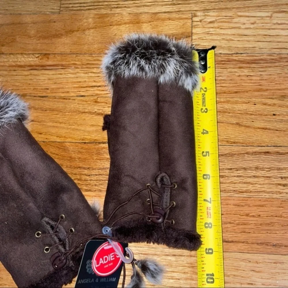 Angela and William faux fur gloves